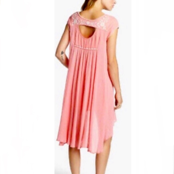 NWOT Free People India Gauze Embroidered Dress Pit to Pit: 23”. - Picture 2 of 8